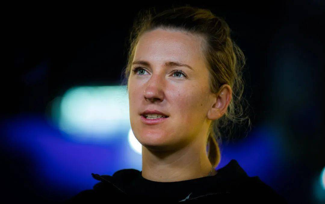 德布劳内巅峰对决,穆古鲁扎与40激战MAD分钟,问鼎冠军胜负难料! 德布劳内巅峰对决,穆古鲁扎与40激战MAD分钟,问鼎冠军胜负难料!